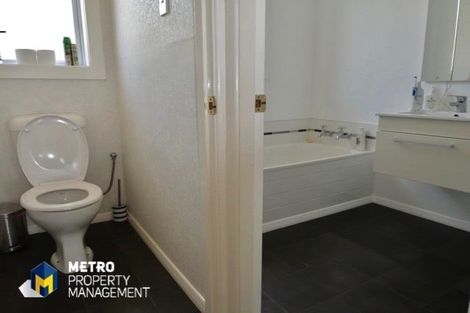 Photo of property in 28 Gorman Street, Macandrew Bay, Dunedin, 9014