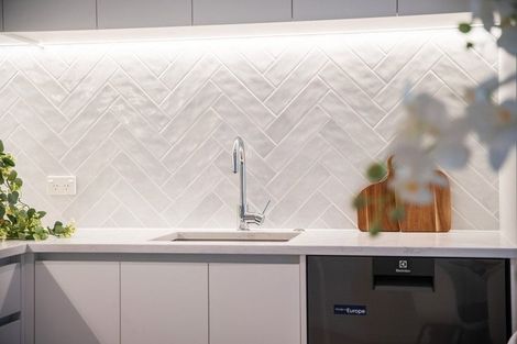 Photo of property in 43 Oteha Valley Road, Northcross, Auckland, 0632