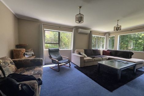 Photo of property in 14 Shackle Lane, Whitby, Porirua, 5024