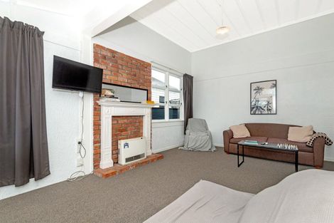 Photo of property in 64 Awapuni Road, Awapuni, Gisborne, 4010