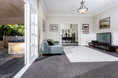 Photo of property in 181a Greenhithe Road, Greenhithe, Auckland, 0632