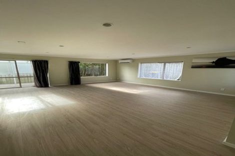 Photo of property in 10a Marie Crescent, Te Atatu South, Auckland, 0610