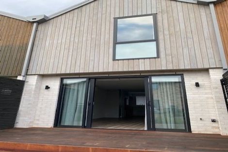 Photo of property in 2/37 Webb Street, St Albans, Christchurch, 8014