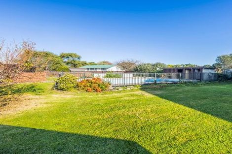Photo of property in 9 Blanes Road, Weymouth, Auckland, 2103