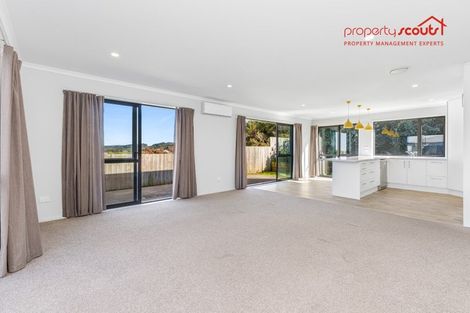 Photo of property in 76 Maire Road, Orewa, 0931