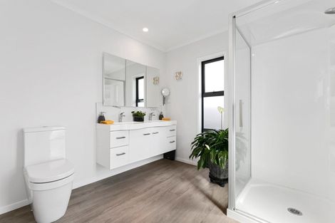 Photo of property in 65 Puhirake Crescent, Pyes Pa, Tauranga, 3112