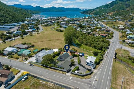 Photo of property in 1 Beach Road, Waikawa, Picton, 7220