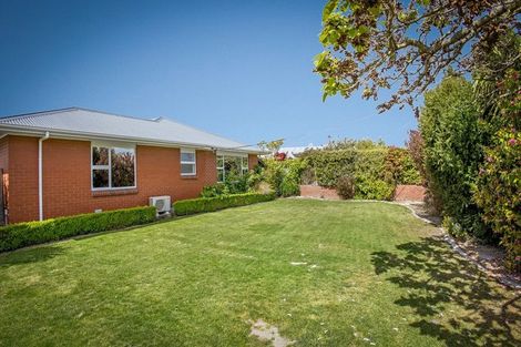 Photo of property in 28 Craven Street, Sockburn, Christchurch, 8042