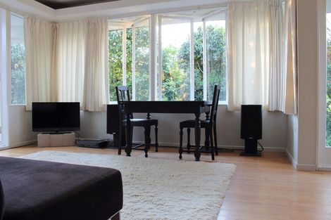 Photo of property in 2/24 Brook Street, Milford, Auckland, 0620