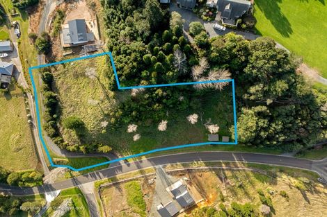 Photo of property in 11 Manuka Drive, Whangamata, 3691