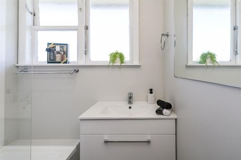 Photo of property in 4 Paenui Street, Titahi Bay, Porirua, 5022