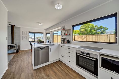 Photo of property in 37 Tawa Street, Hawera, 4610