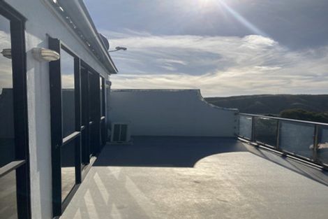 Photo of property in 27 Eskdale Road, Papakowhai, Porirua, 5024