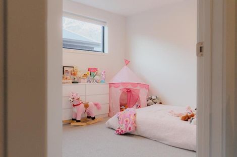 Photo of property in 43 Barn Road, Jacks Point, 9371