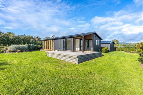 Photo of property in 128 Rangiuru Road, Otaki Beach, Otaki, 5512