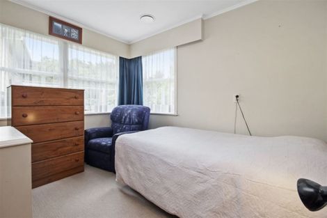 Photo of property in 11 Halberg Street, Papakura, 2110