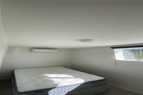 Photo of property in 1/53 Seaview Road, Glenfield, Auckland, 0629