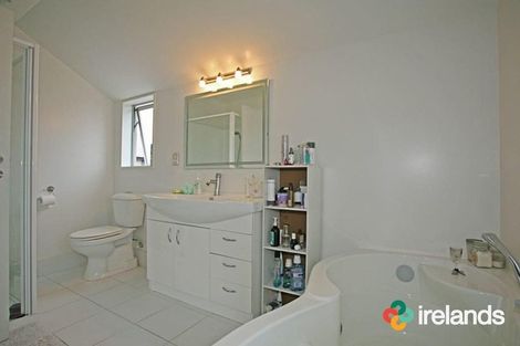 Photo of property in 496d Barbadoes Street, Edgeware, Christchurch, 8013