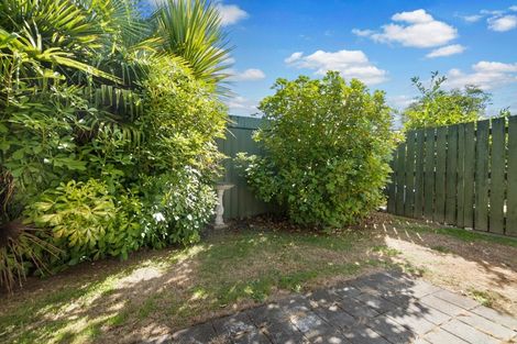 Photo of property in Cobham Close, 8/113 Cobham Drive, Hamilton East, Hamilton, 3216