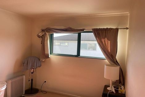 Photo of property in 12 Britton Avenue, Mount Roskill, Auckland, 1041