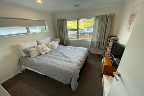 Photo of property in 151 Amesbury Drive, Churton Park, Wellington, 6037
