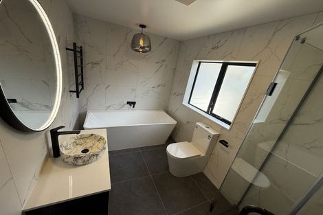 Photo of property in 21 Catalina Avenue, Rosehill, 2113