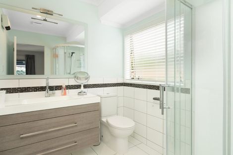 Photo of property in 126 Santa Monica Drive, Papamoa Beach, Papamoa, 3118