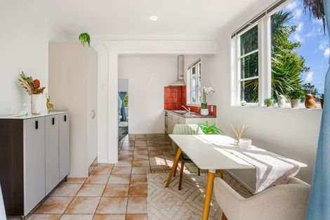 Photo of property in 1/8 Millbrook Road, Henderson, Auckland, 0612
