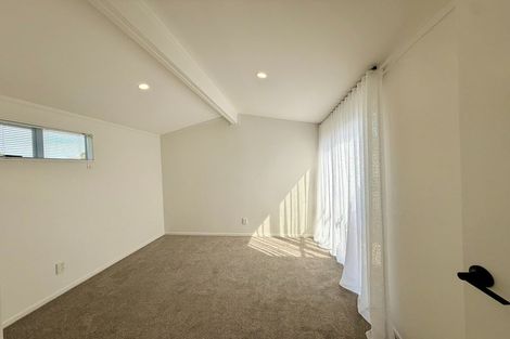 Photo of property in 7 Thornlow Street, Glendene, Auckland, 0602