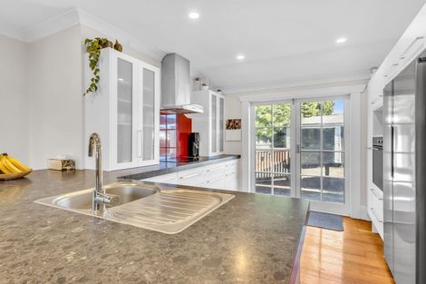 Photo of property in 1106 Caroline Road, Mayfair, Hastings, 4122