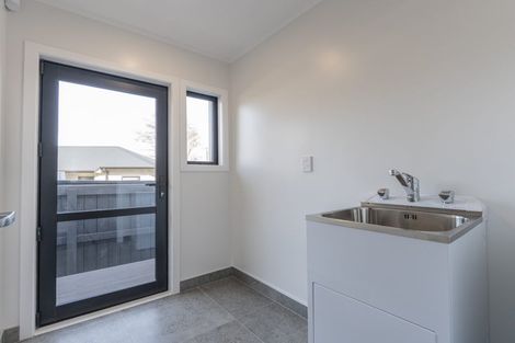 Photo of property in 450 Cambridge Terrace, Naenae, Lower Hutt, 5011