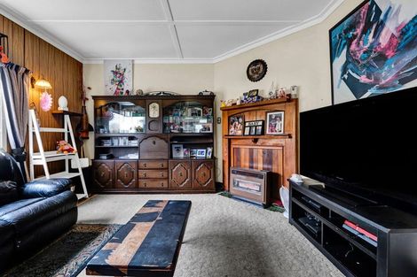 Photo of property in 288 South Road, Hawera, 4610