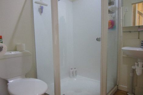 Photo of property in Endeavour Apartments, 19/125u Thorndon Quay, Pipitea, Wellington, 6011