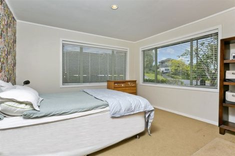 Photo of property in 528 Beach Road, Murrays Bay, Auckland, 0630