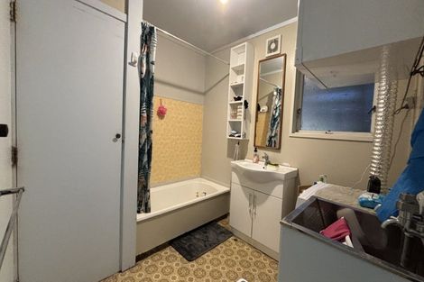 Photo of property in 51 Hawker Street, Mount Victoria, Wellington, 6011