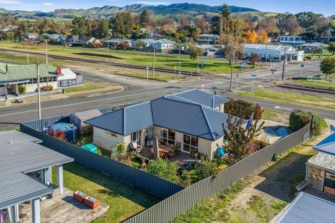 Photo of property in 2a Williams Street, Otane, 4202