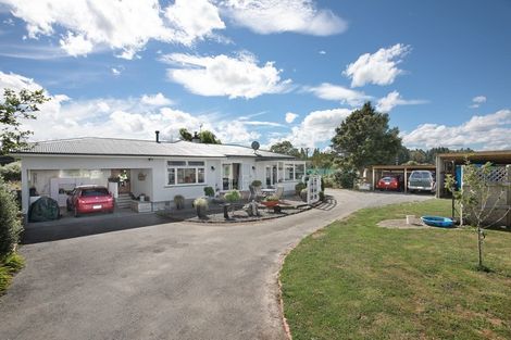 Photo of property in 53 Nga Tawa Road, Marton, 4787
