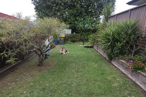 Photo of property in 34 Butterworth Drive, Glendene, Auckland, 0602