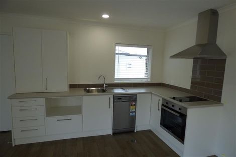 Photo of property in 28u3 Heath Street, Saint Andrews, Hamilton, 3200