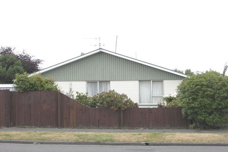 Photo of property in 28 Inwoods Road, Parklands, Christchurch, 8083