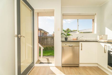 Photo of property in 7f3 Davies Street, Tawa, Wellington, 5028