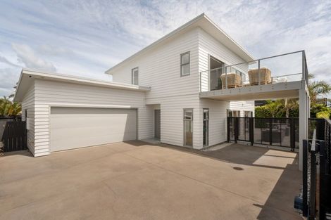 Photo of property in 1330b Papamoa Beach Road, Papamoa Beach, Papamoa, 3118