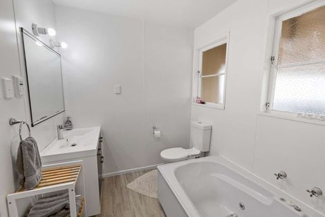 Photo of property in 21 Langley Avenue, Milson, Palmerston North, 4414
