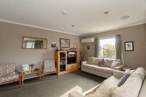 Photo of property in 35a Arrow Crescent, Holmes Hill, Oamaru, 9401