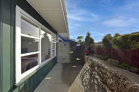 Photo of property in 14 Newbridge Place, Ilam, Christchurch, 8041