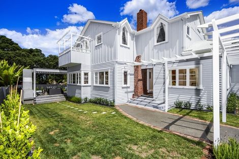 Photo of property in 209 Hurstmere Road, Takapuna, Auckland, 0622