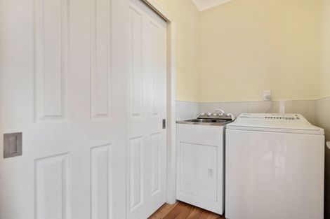 Photo of property in 13 Vardon Road, St Andrews, Hamilton, 3200