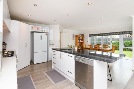 Photo of property in 67a Parnell Heights Drive, Kelvin Grove, Palmerston North, 4414