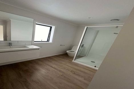 Photo of property in 128b Weraroa Road, Levin, 5510