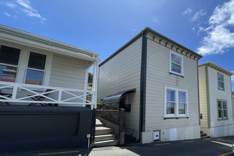 Photo of property in 4 Yale Road, Mount Cook, Wellington, 6021